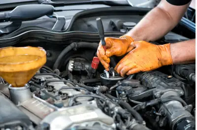Filtre à huile : rôle, quand le changer, fréquence & signes révélateurs