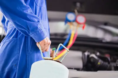 Votre clim voiture manque de gaz ? Découvrez comment le savoir